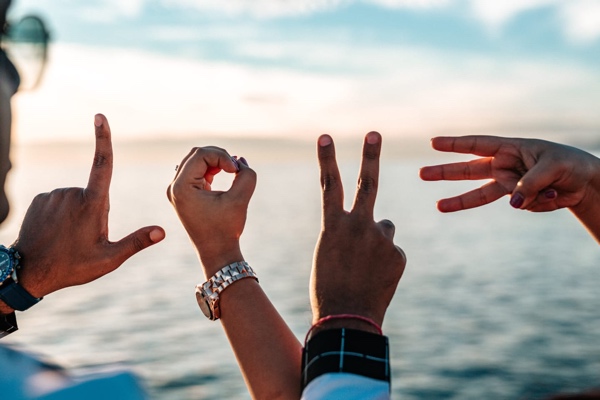 Relationship (Love Hands)